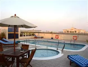 استخر هتل گرند سنترال